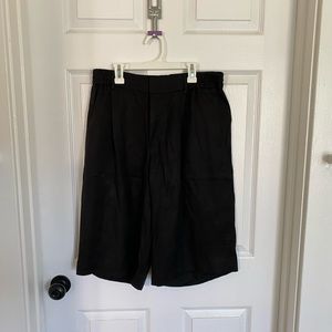 COS new baggy shorts waist 34